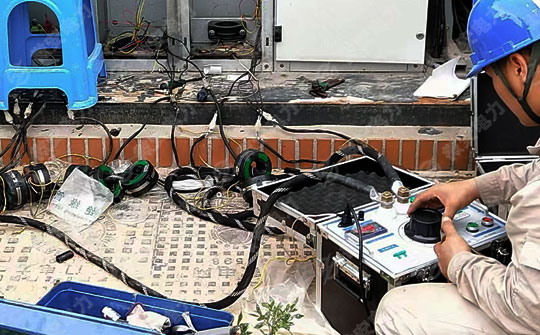 便攜式大電流發生器的測試現場 便攜式大電流發生器的測試現場